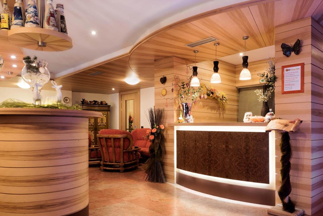 Hotel Sonne Sole Vigo di Fassa Eksteriør billede