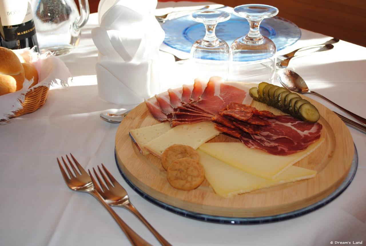 Hotel Sonne Sole Vigo di Fassa Eksteriør billede