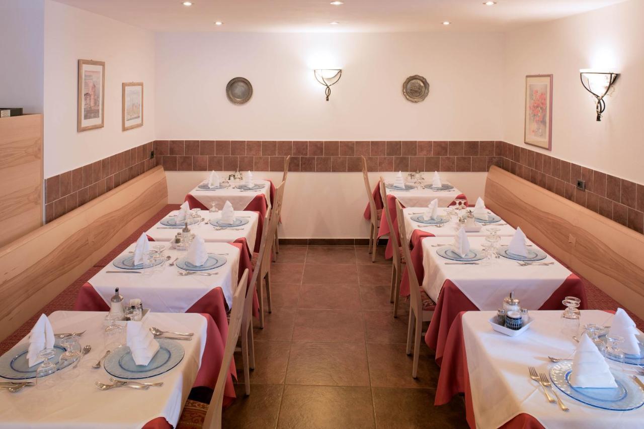Hotel Sonne Sole Vigo di Fassa Eksteriør billede